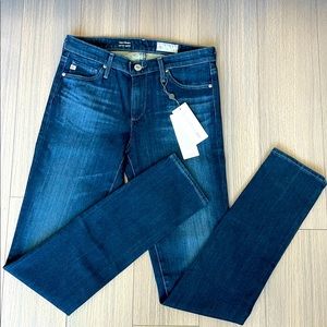 AG Contour 360 Mid-Rise Cigarette Jeans